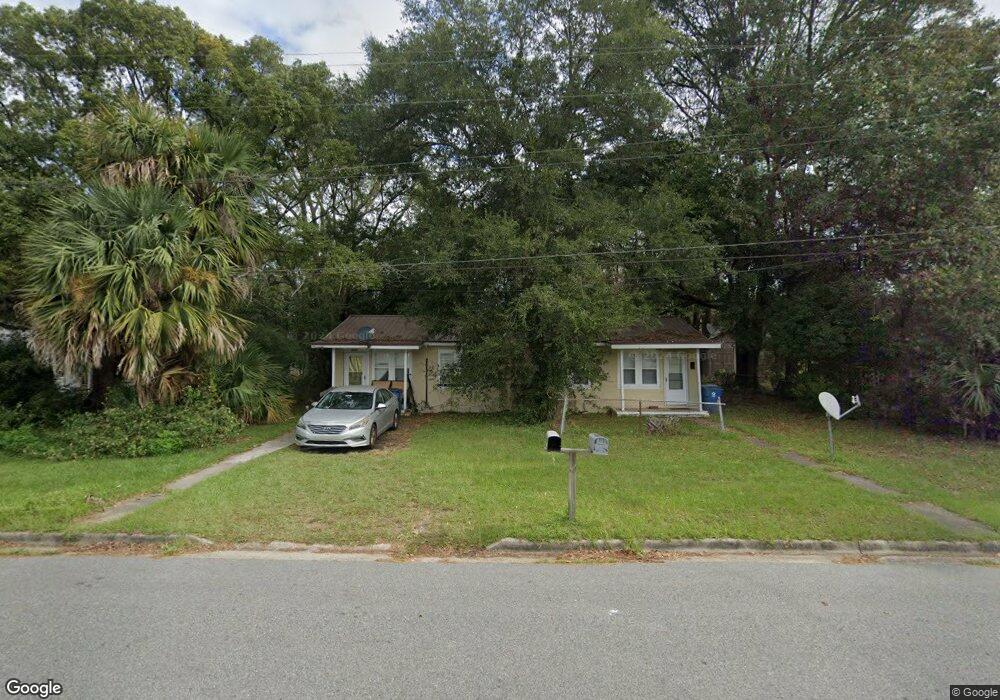 2624 Gordon St, Brunswick, GA 31520 - photo 1