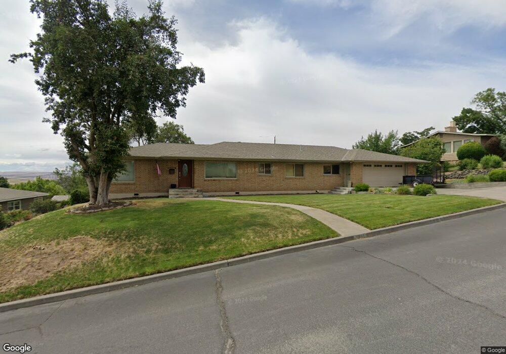 811 NW 4th St, Pendleton, OR 97801 - photo 1