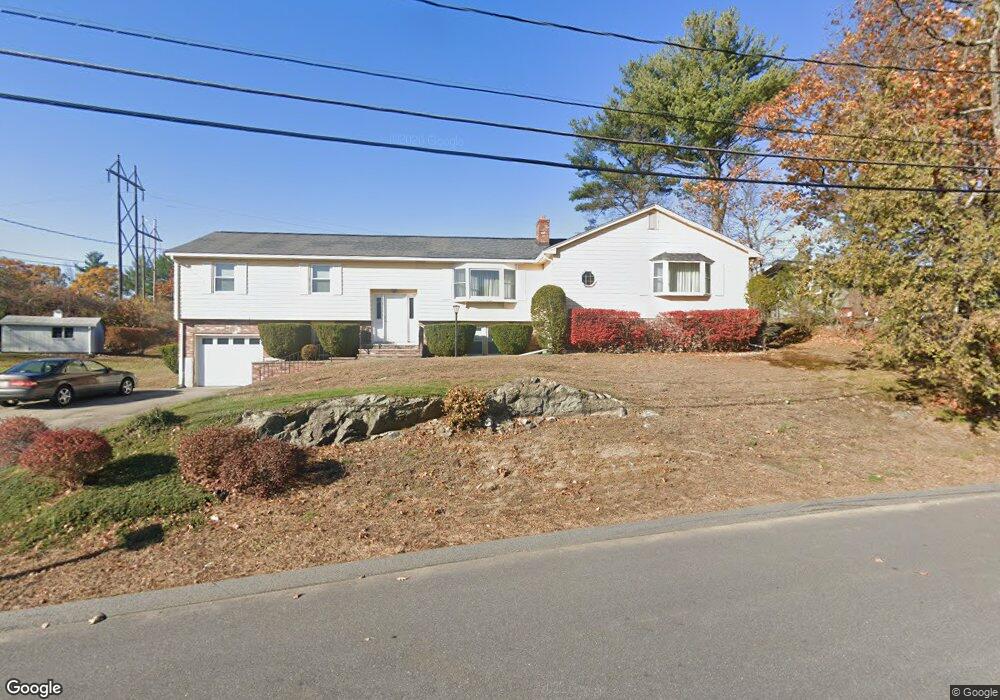 28 Sparhawk Dr, Burlington, MA 01803 - photo 1