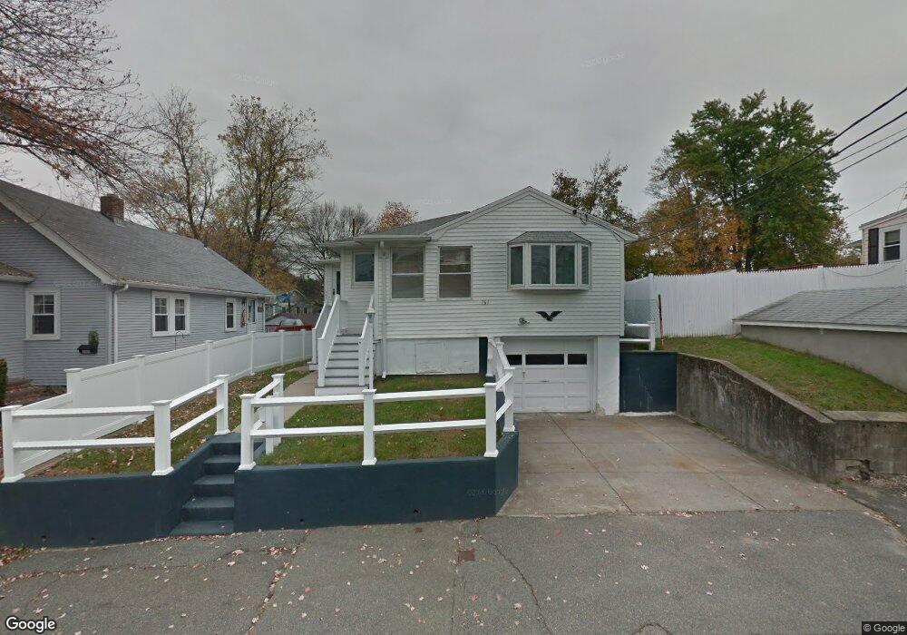 161 Seminole Ave, Waltham, MA 02451 - photo 1