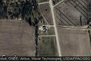 2557 Racine Ave, Winthrop, IA 50682