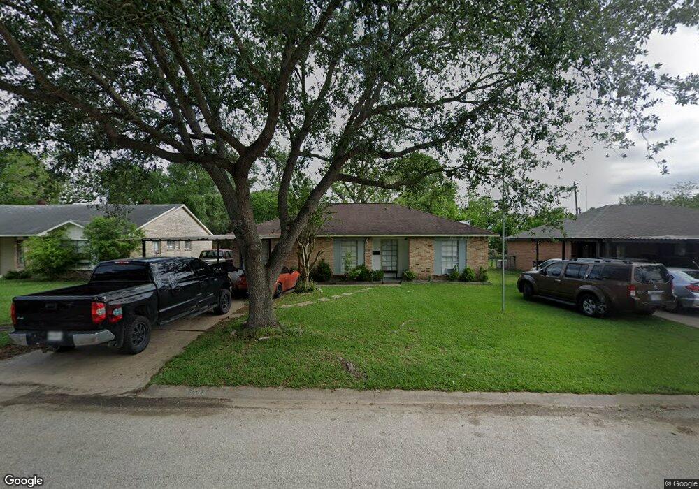 5602 Maywood Dr, Houston, TX 77053 - photo 1