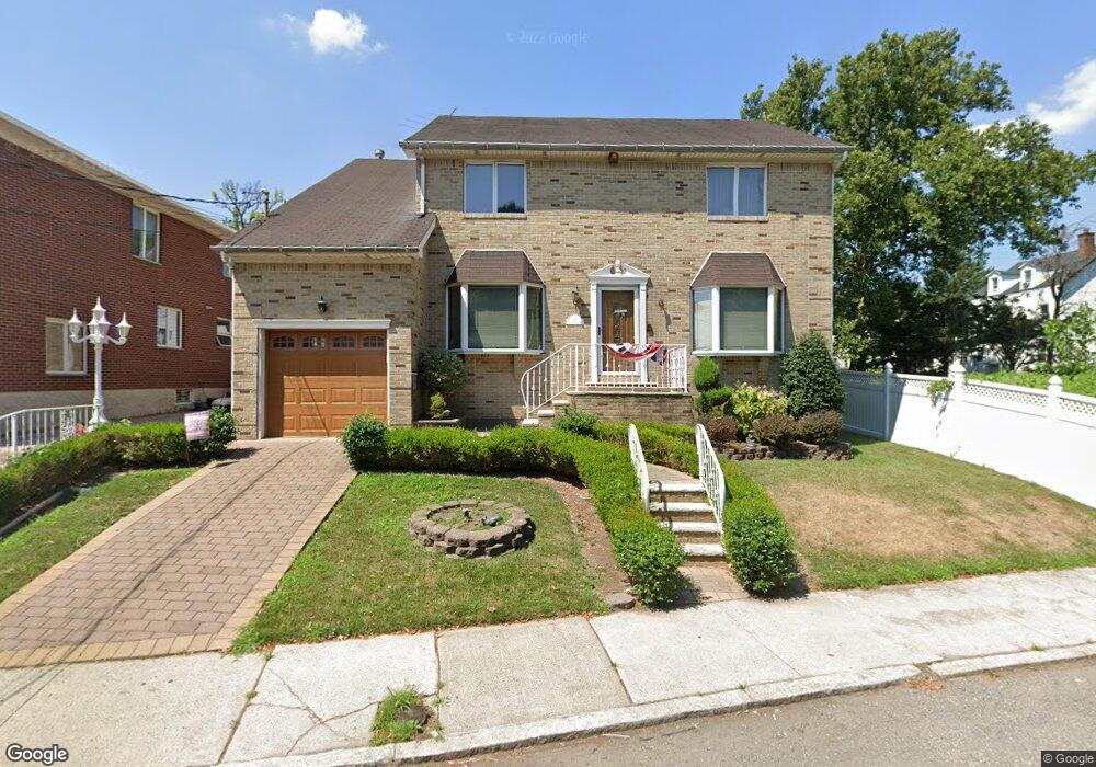 110 Snug Harbor Rd, Staten Island, NY 10310 - photo 1