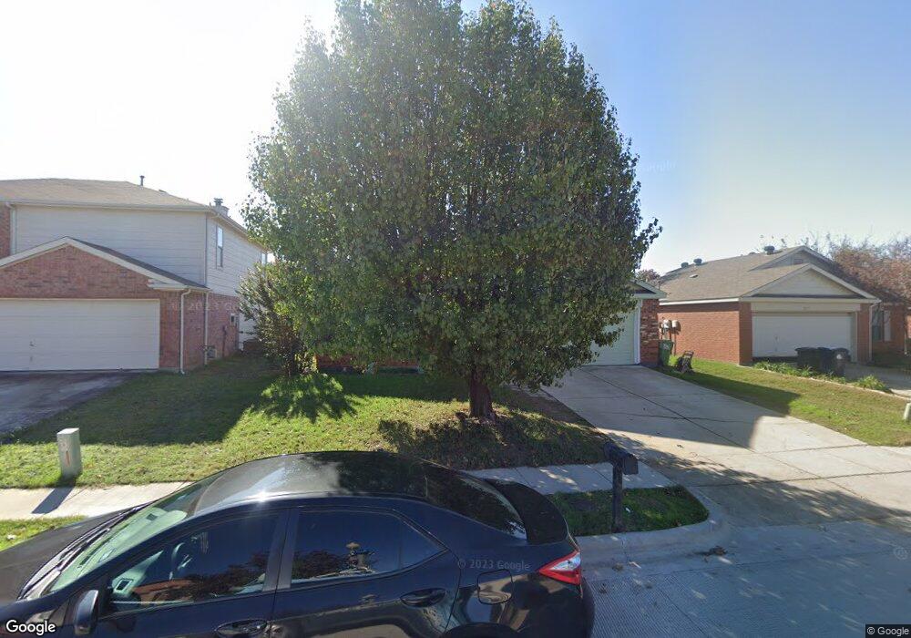 1013 Beechwood Dr, Denton, TX 76210 - photo 1