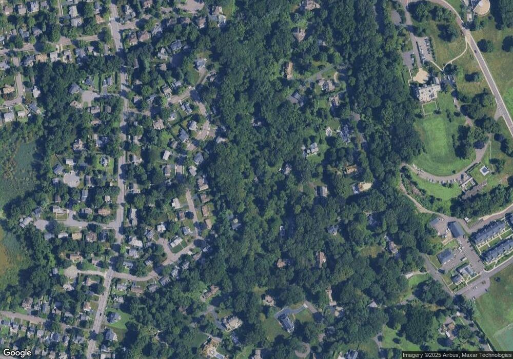 120 Old Barn Rd, Fairfield, CT 06824 - photo 1