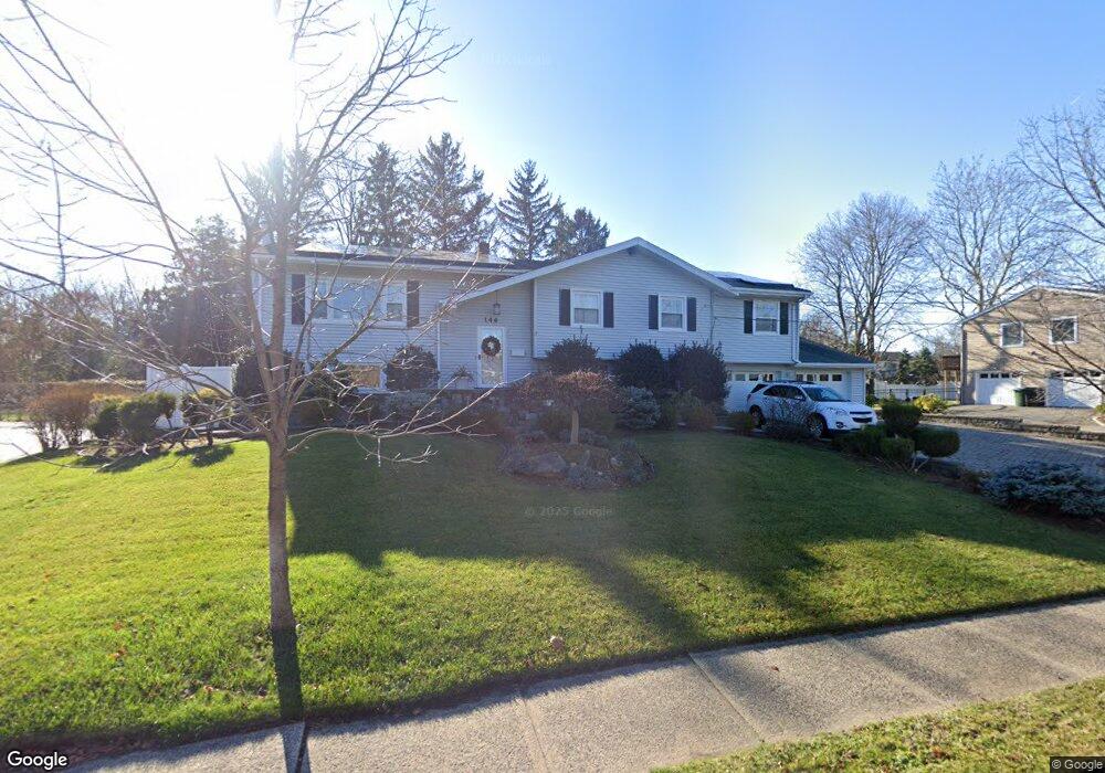 146 Albright Ln, Paramus, NJ 07652 - photo 1