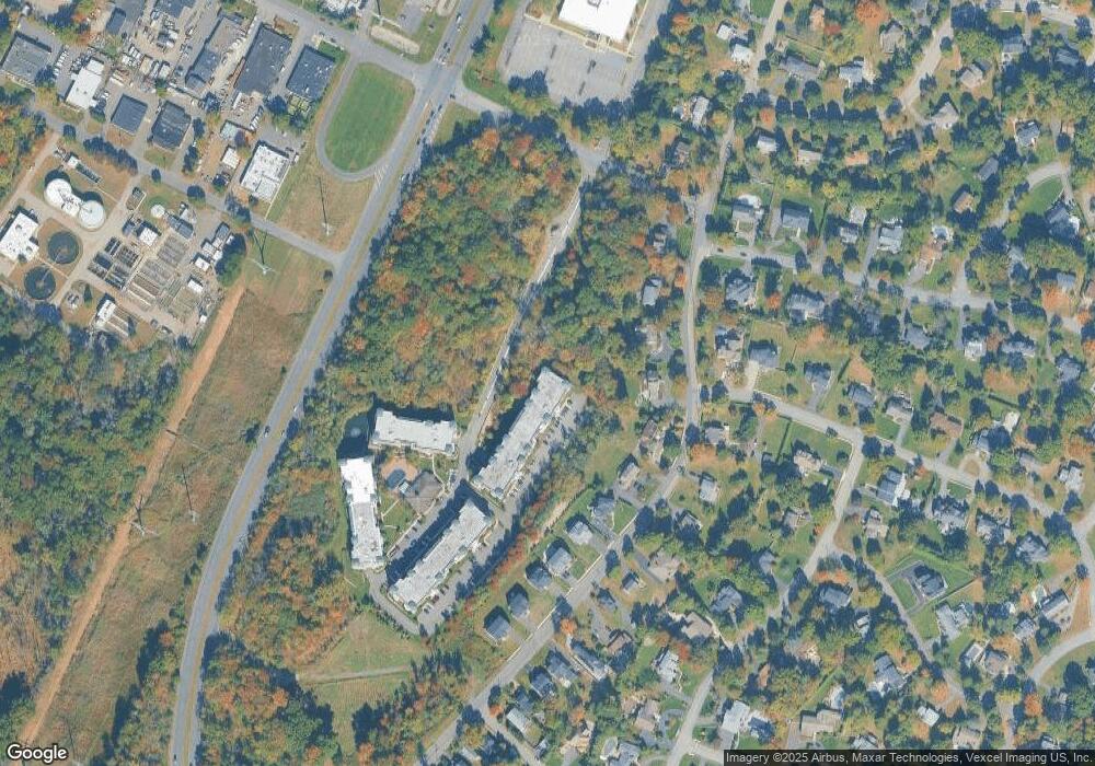 5303 Pointe Gate Dr, Livingston, NJ 07039 - photo 1