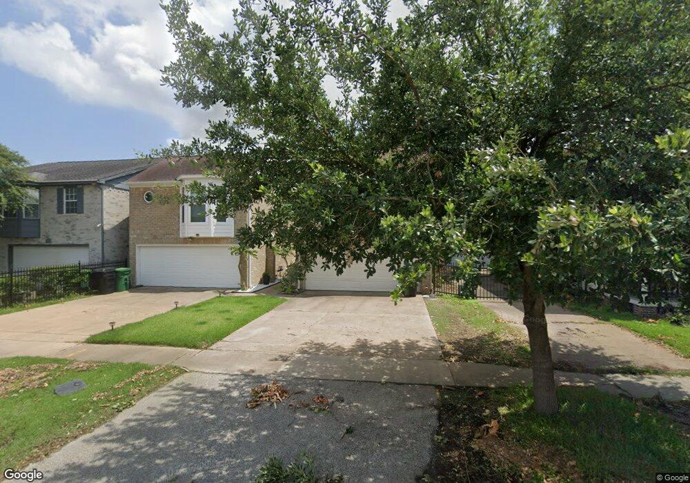 710 Algregg St, Houston, TX 77008 - photo 1