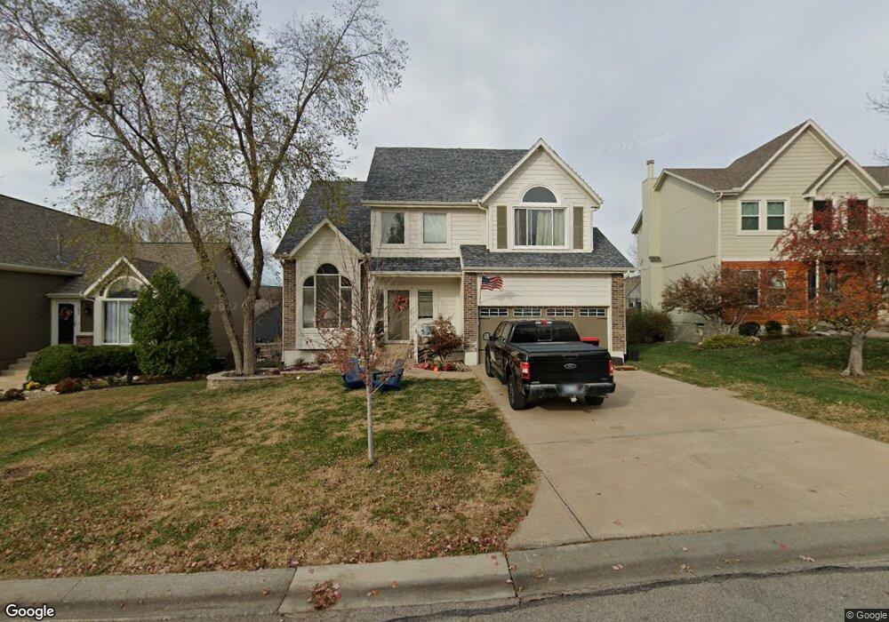 21712 W 53rd St, Shawnee, KS 66226 - photo 1