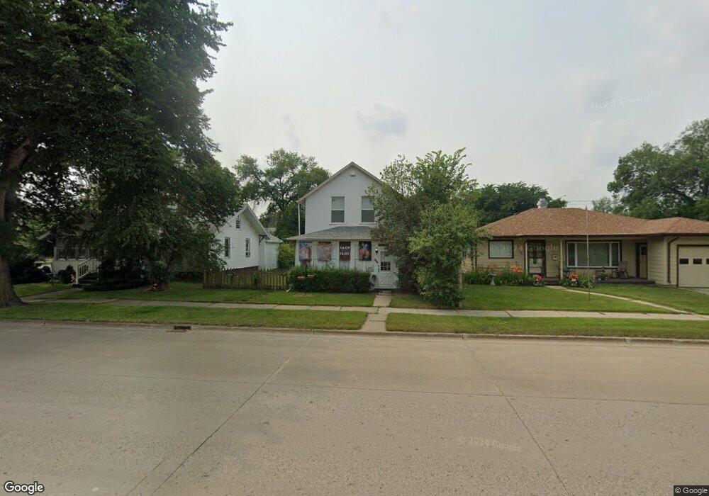 518 2nd Ave SW, Jamestown, ND 58401 - photo 1