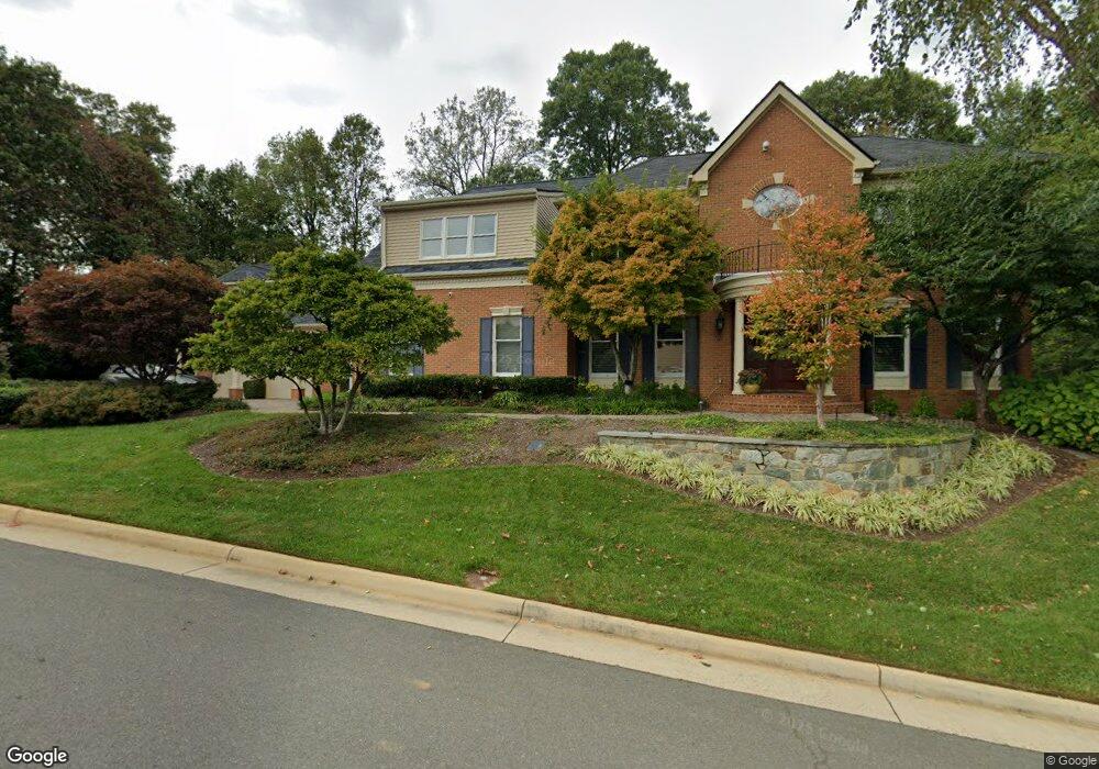 10924 Hunter Gate Way, Reston, VA 20194 - photo 1