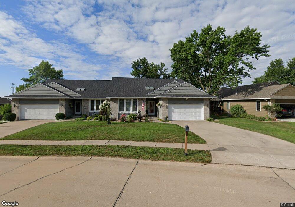 1671 Bilgarie Ct NE, Cedar Rapids, IA 52402 - photo 1