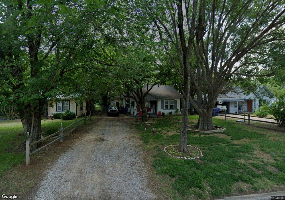 1312 W Pine Ave, Duncan, OK 73533 - photo 1