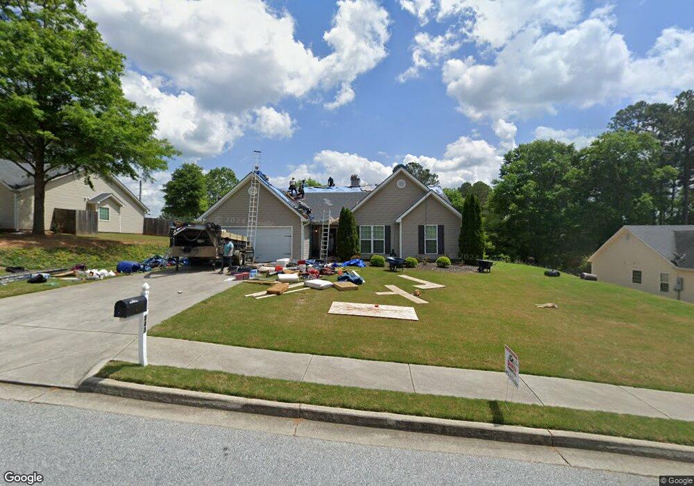 543 Embassy Walk unit 12B, Winder, GA 30680 - photo 1