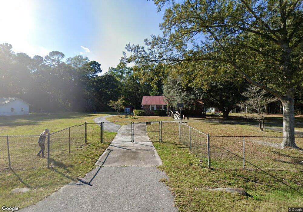 563 Farrell St, Moncks Corner, SC 29461 - photo 1