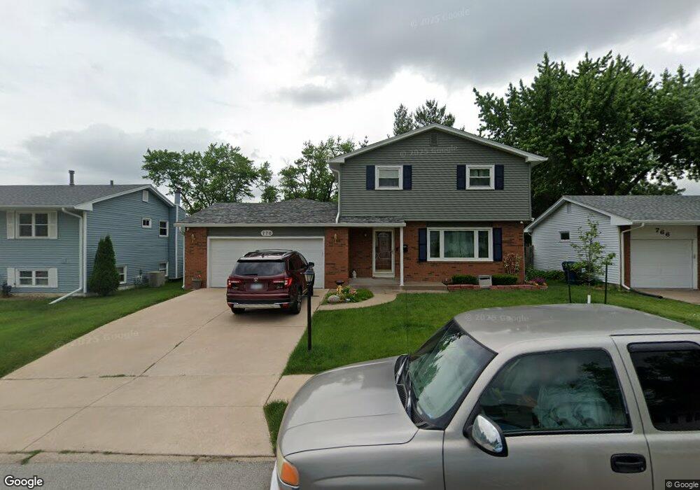 770 W 43rd St, Davenport, IA 52806 - photo 1