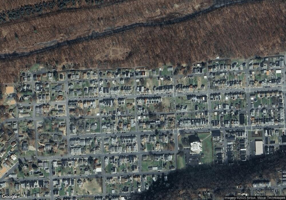 1450 W Walnut St, Coal Township, PA 17866 - photo 1