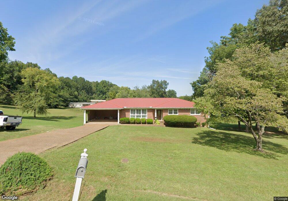 127 Cabin Dr, Linden, TN 37096 - photo 1