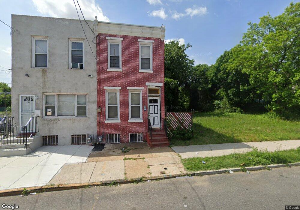 634 Spruce St, Camden, NJ 08103 - photo 1