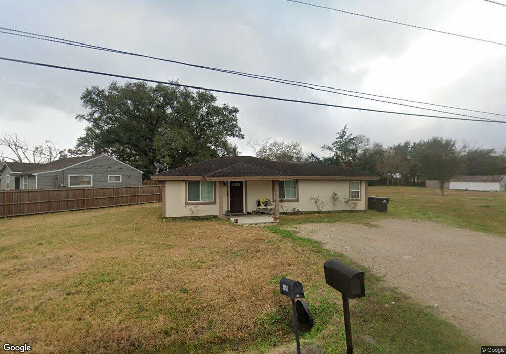 911 Davis Bend Rd, Alvin, TX 77511 - photo 1
