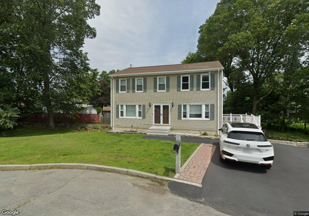 96 Leonard Cir, Lowell, MA 01854 - photo 1