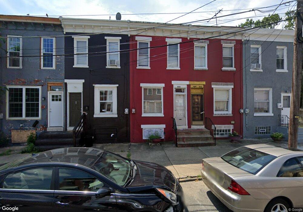 842 Spruce St, Camden, NJ 08103 - photo 1