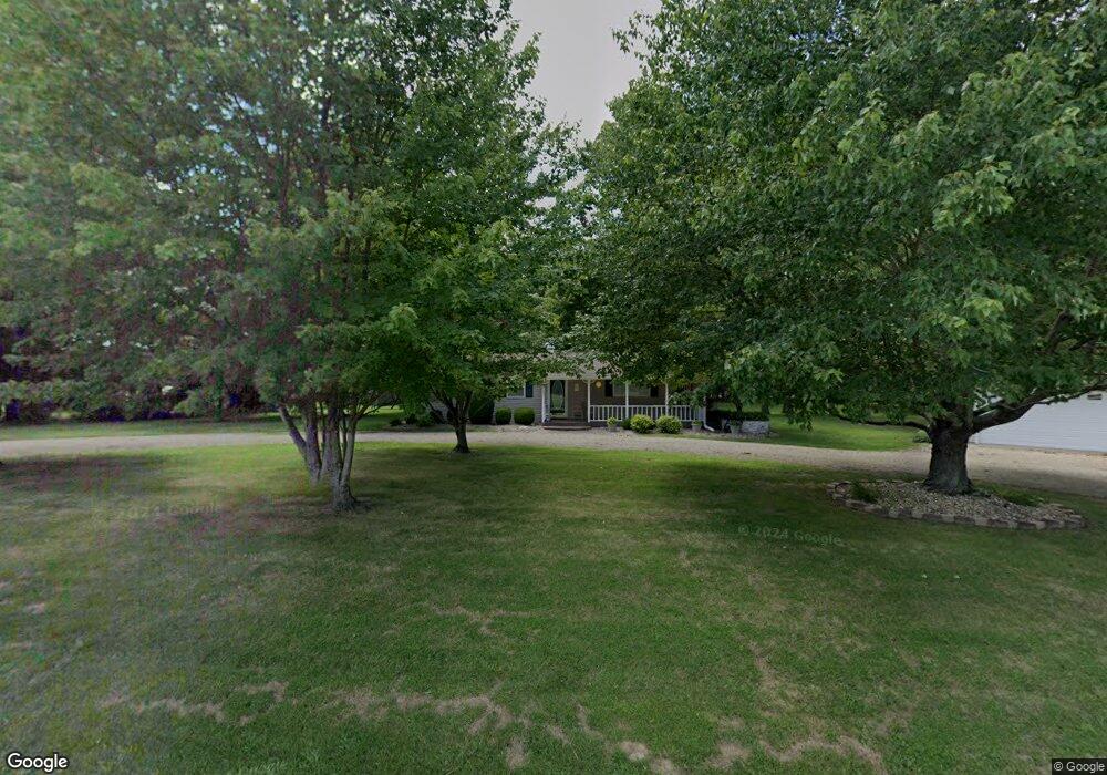 12137 N 1000th Rd, Effingham, IL 62401 - photo 1