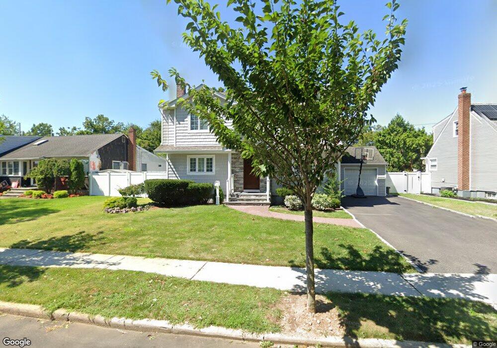 530 Arlington Dr, Seaford, NY 11783 - photo 1