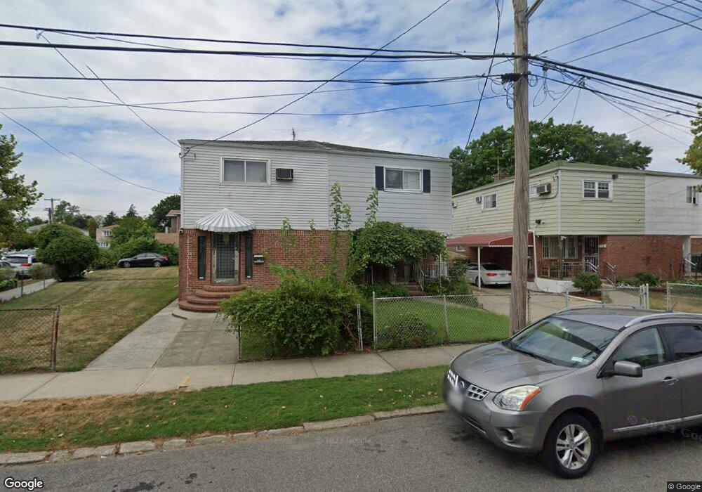 6334 137th St, Flushing, NY 11367 - photo 1