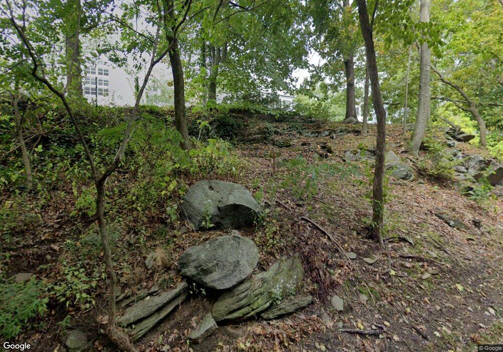 82 Indian Harbor Dr unit 2, Greenwich, CT 06830 - photo 1