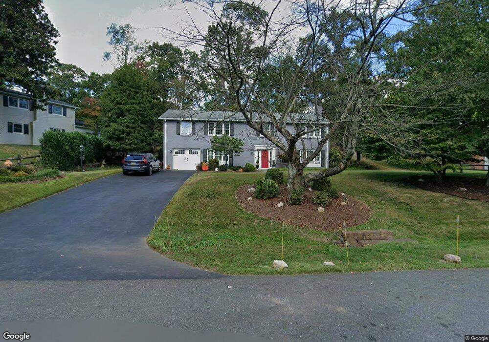 8017 Cindy Ln, Bethesda, MD 20817 - photo 1