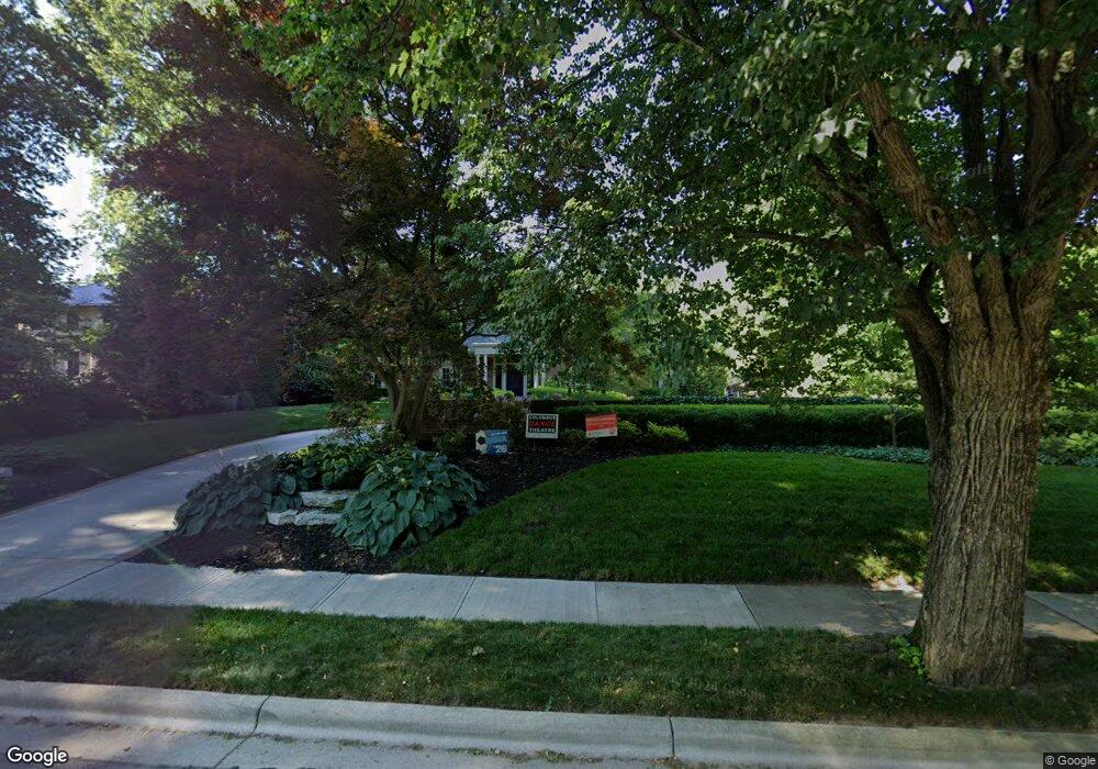 2388 Commonwealth Park N, Columbus, OH 43209 - photo 1