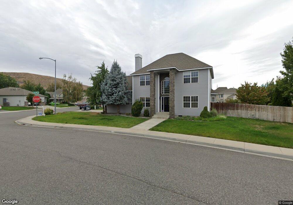 286 Thyme Cir unit BONUS ROOM, Close to, Richland, WA 99352 - photo 1