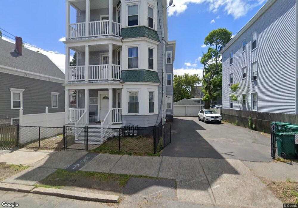 116 W Neptune St unit 3, Lynn, MA 01905 - photo 1