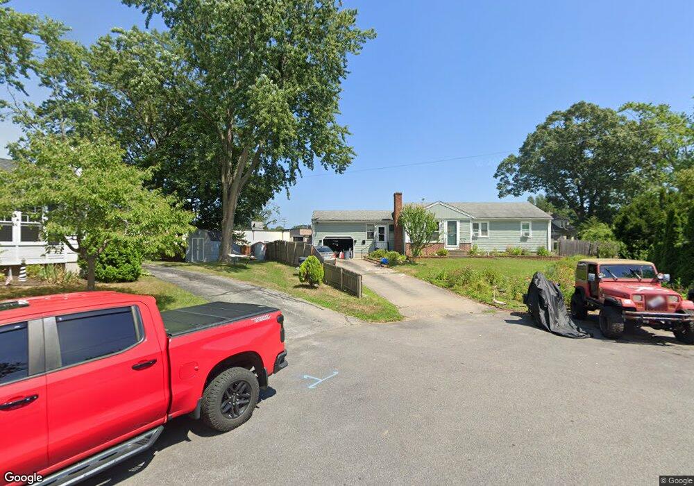 38 Ansonia Rd, Warwick, RI 02889 - photo 1