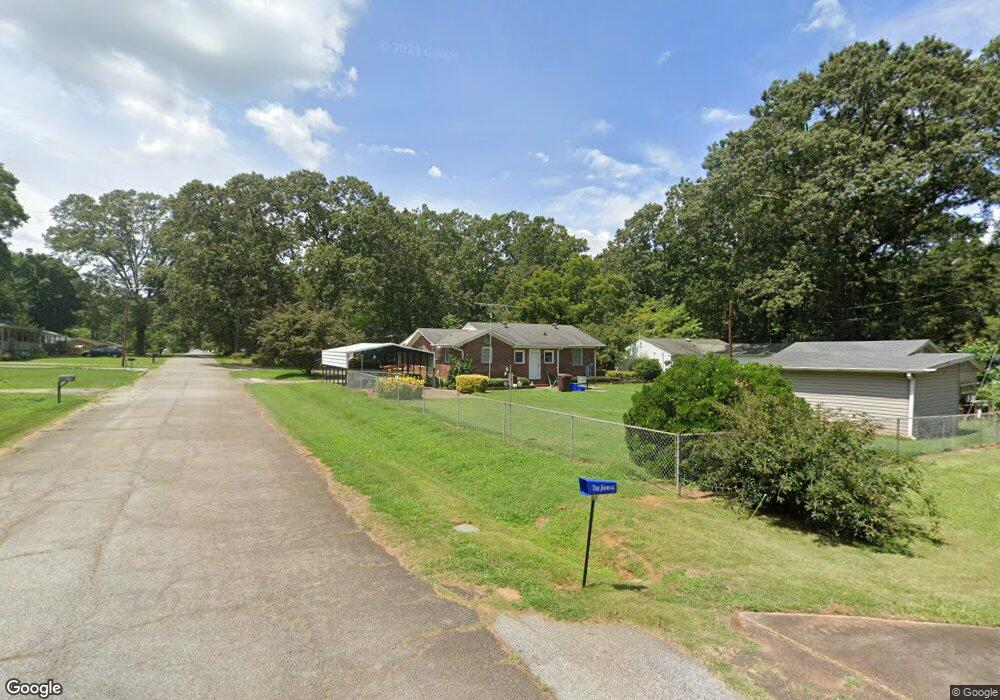 904 Chester Cir, Pendleton, SC 29670 - photo 1