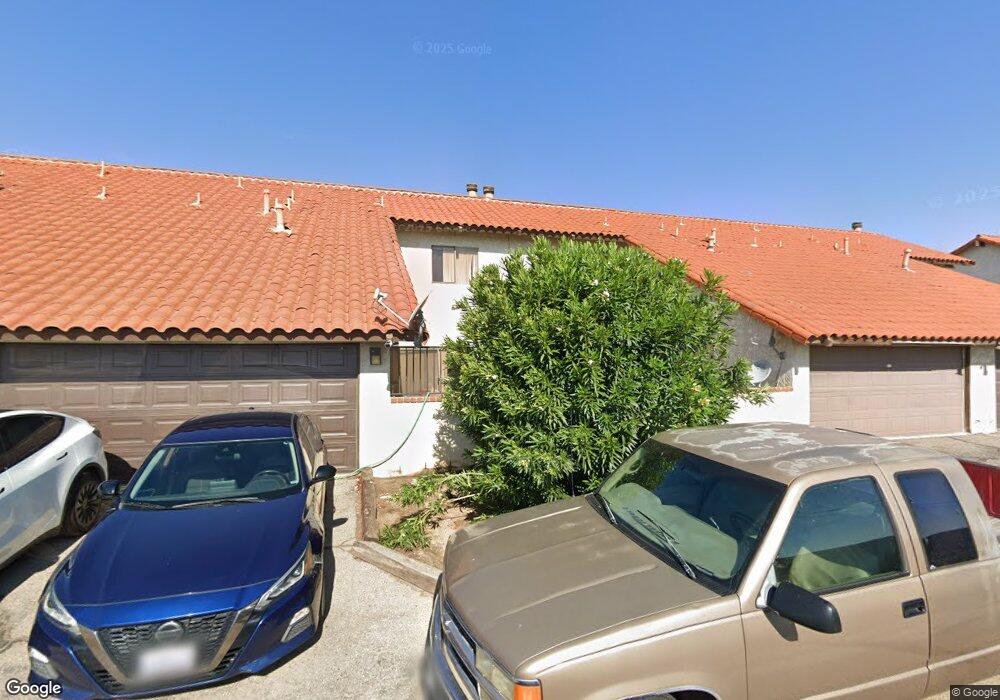 16790 Green Tree Blvd unit 5, Victorville, CA 92395 - photo 1