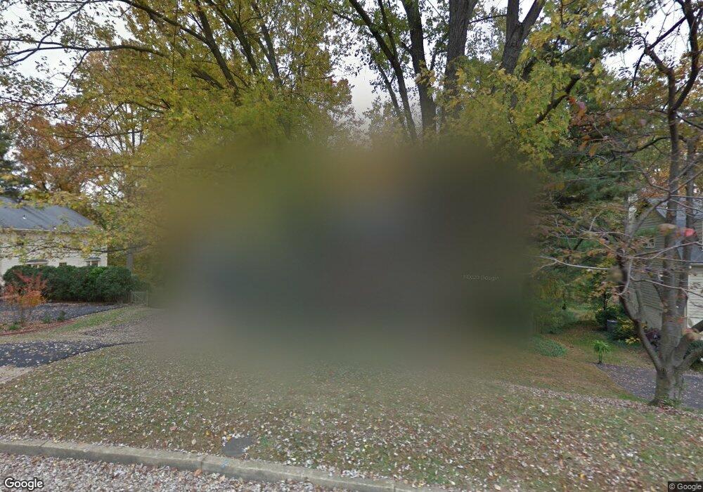 7746 Bridle Path Ln, McLean, VA 22102 - photo 1