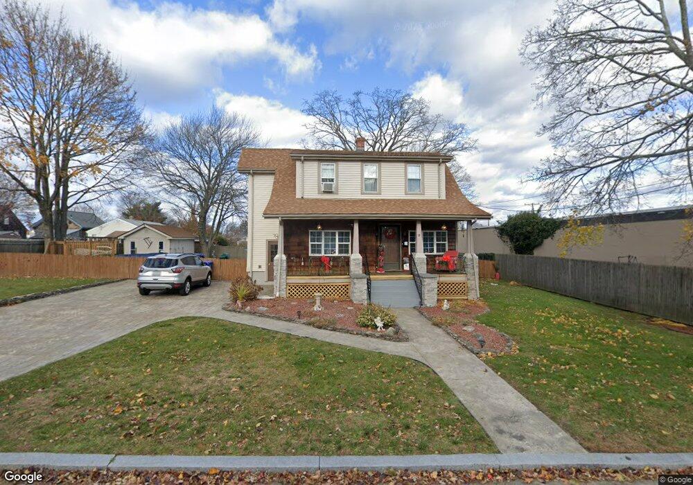 9 Heath St, Riverside, RI 02915 - photo 1