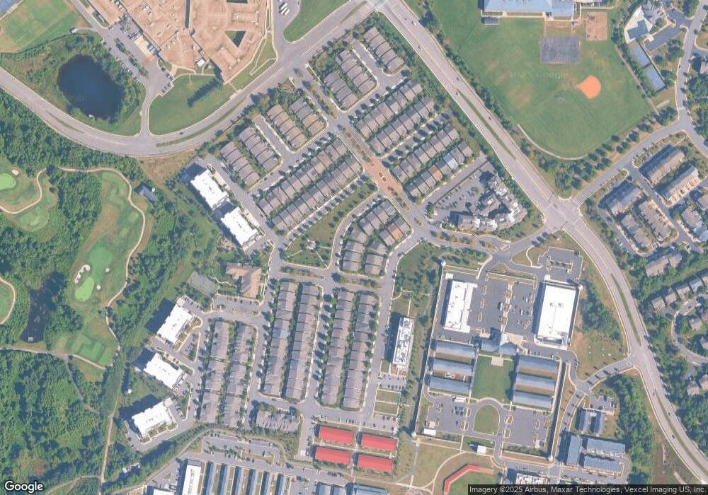 8911 Periwinkle Blue Ct, Lorton, VA 22079 - photo 1