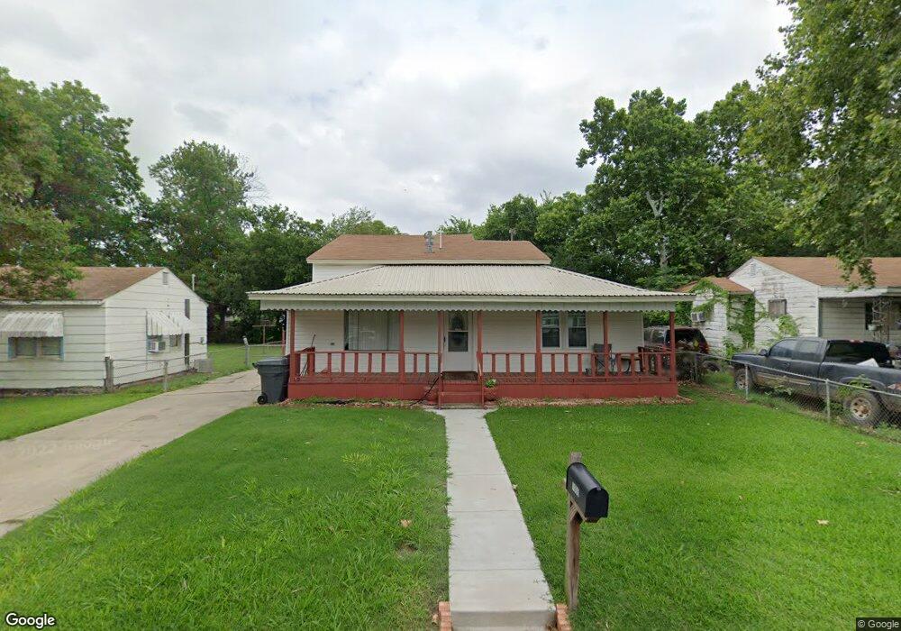 1008 A St SE, Ardmore, OK 73401 - photo 1