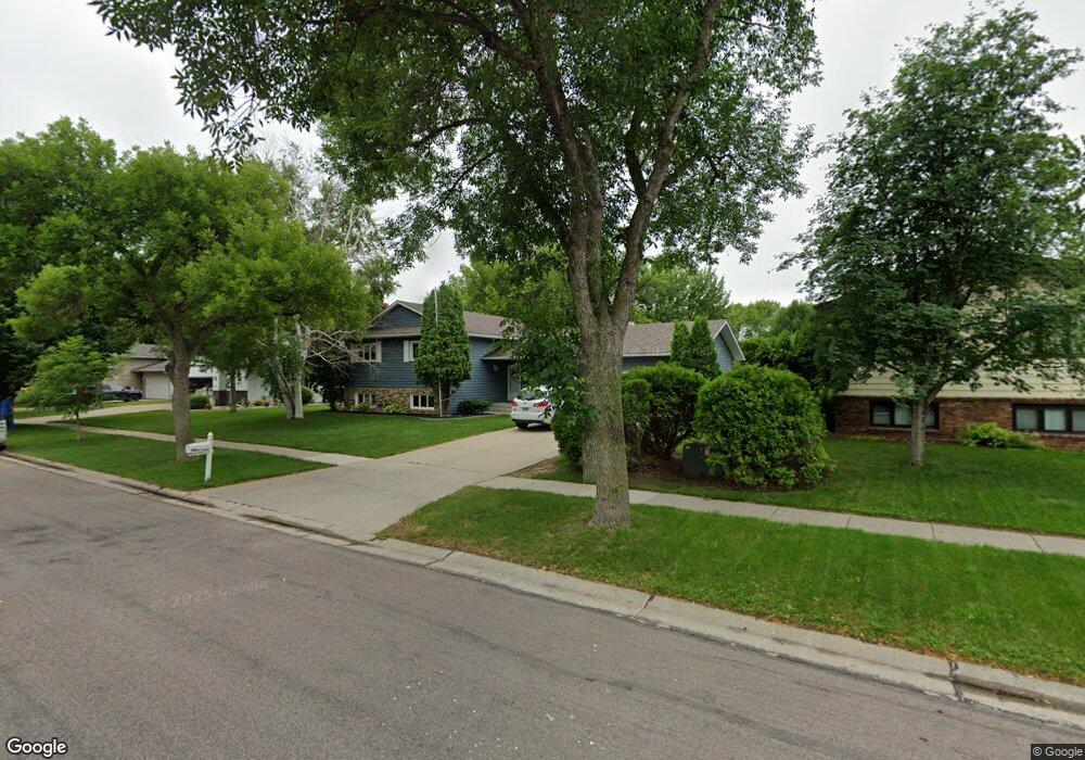 3414 Maple St N, Fargo, ND 58102 - photo 1