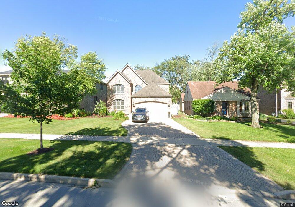439 N Maple Ave, Elmhurst, IL 60126 - photo 1