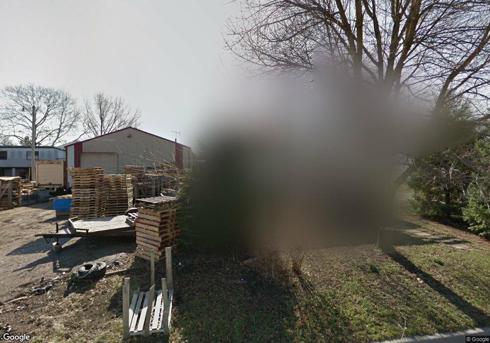 1502 N Logan St, Lincoln, IL 62656 - photo 1