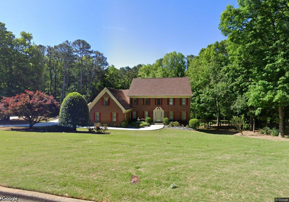 5825 Ashridge Ct, Stone Mountain, GA 30087 - photo 1