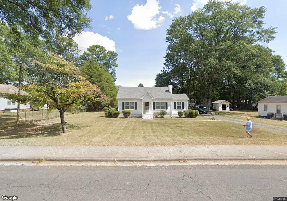 425 Lester Ave, Dalton, GA 30721 - photo 1