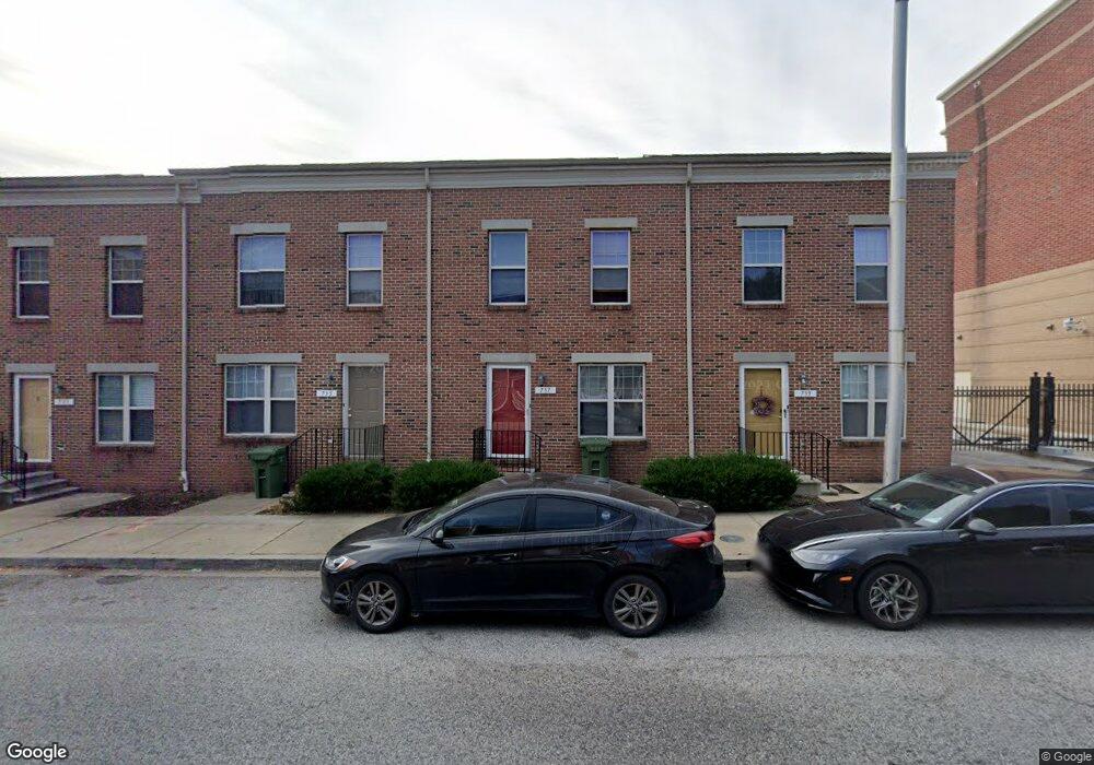 737 W Saratoga St, Baltimore, MD 21201 - photo 1