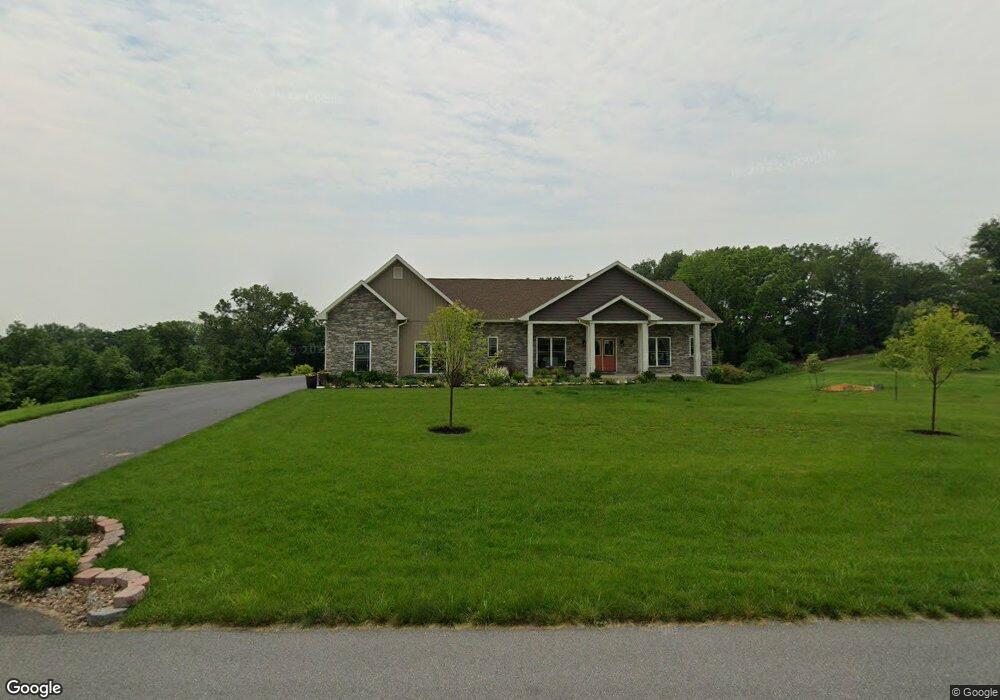 185 Lindman Dr, Chambersburg, PA 17202 - photo 1