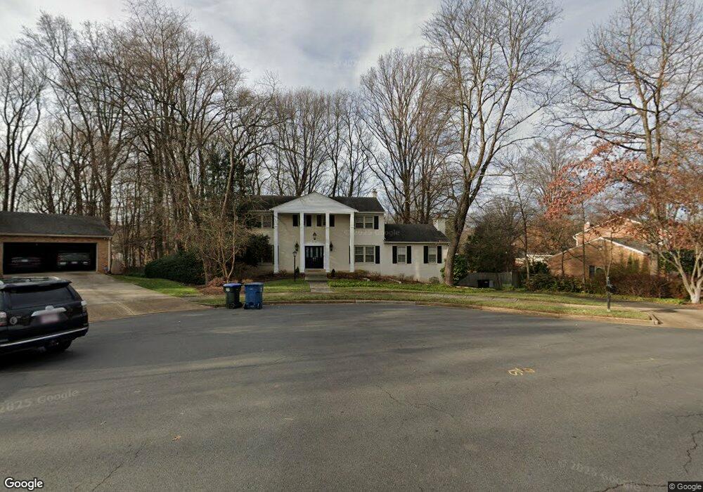 7713 Falstaff Ct, McLean, VA 22102 - photo 1