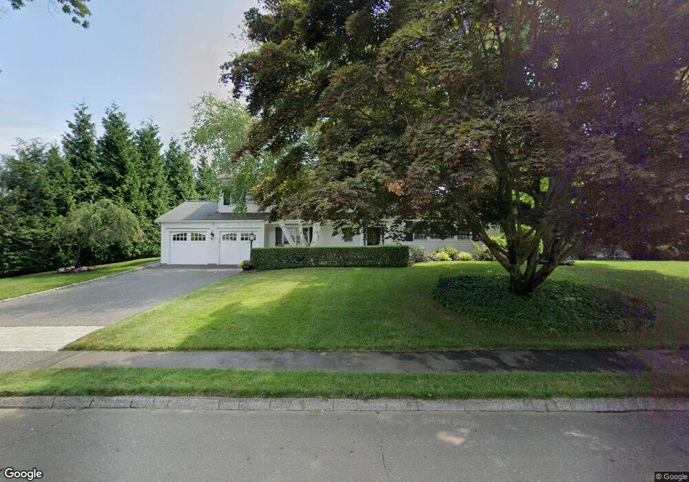 19 Morehouse Ln, Norwalk, CT 06850 - photo 1